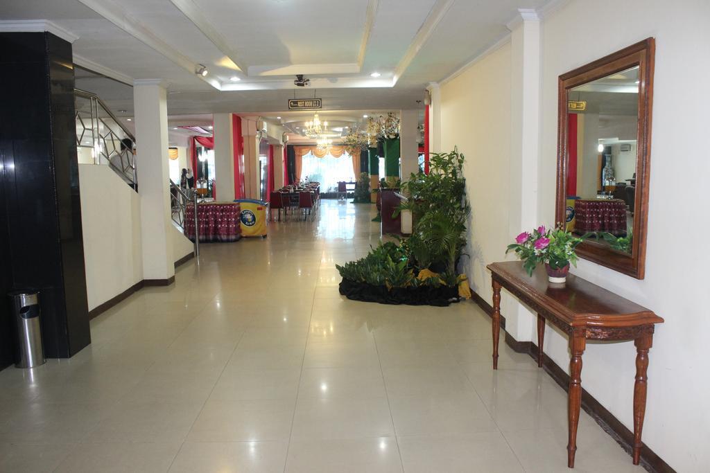 Hotel Duta Palembang Exterior foto